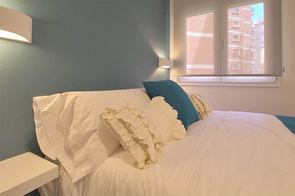 Apartamentos Malagueta Urban Beach Malaga Ngoại thất bức ảnh