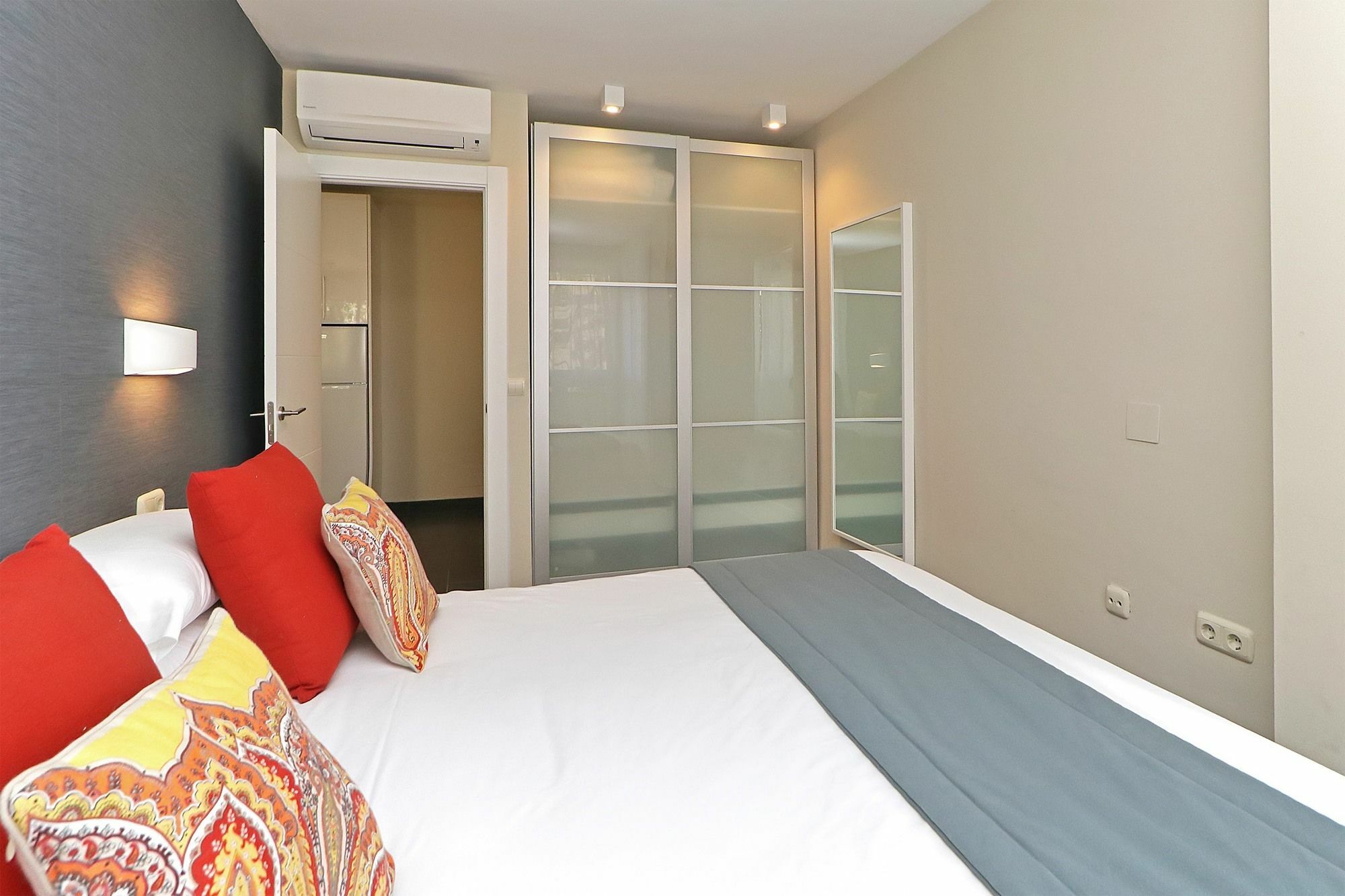 Apartamentos Malagueta Urban Beach Malaga Ngoại thất bức ảnh