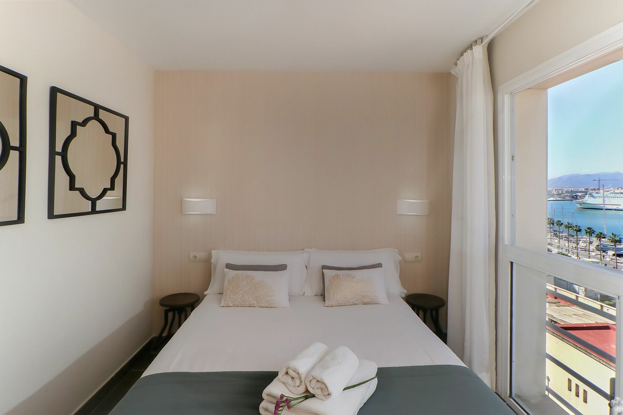 Apartamentos Malagueta Urban Beach Malaga Ngoại thất bức ảnh