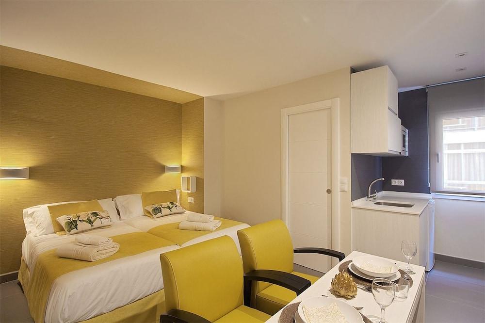 Apartamentos Malagueta Urban Beach Malaga Ngoại thất bức ảnh